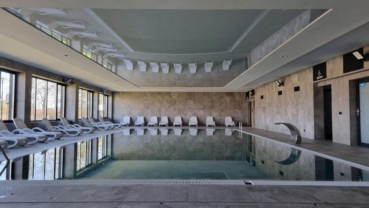 Wspanialy Apartament & Spa Nad Morzem จีฟโนฟ ภายนอก รูปภาพ